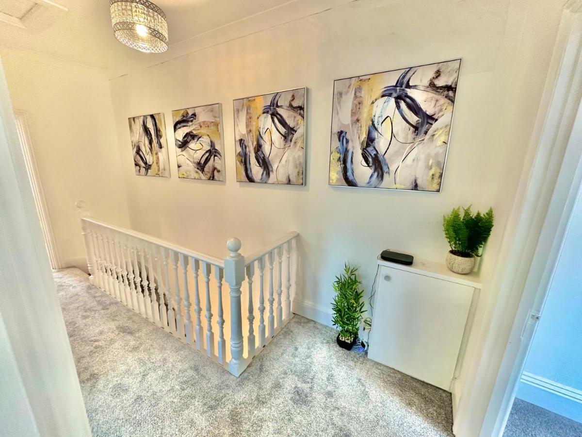 Chic Apartment In Central Bournemouth With Parking Exterior foto